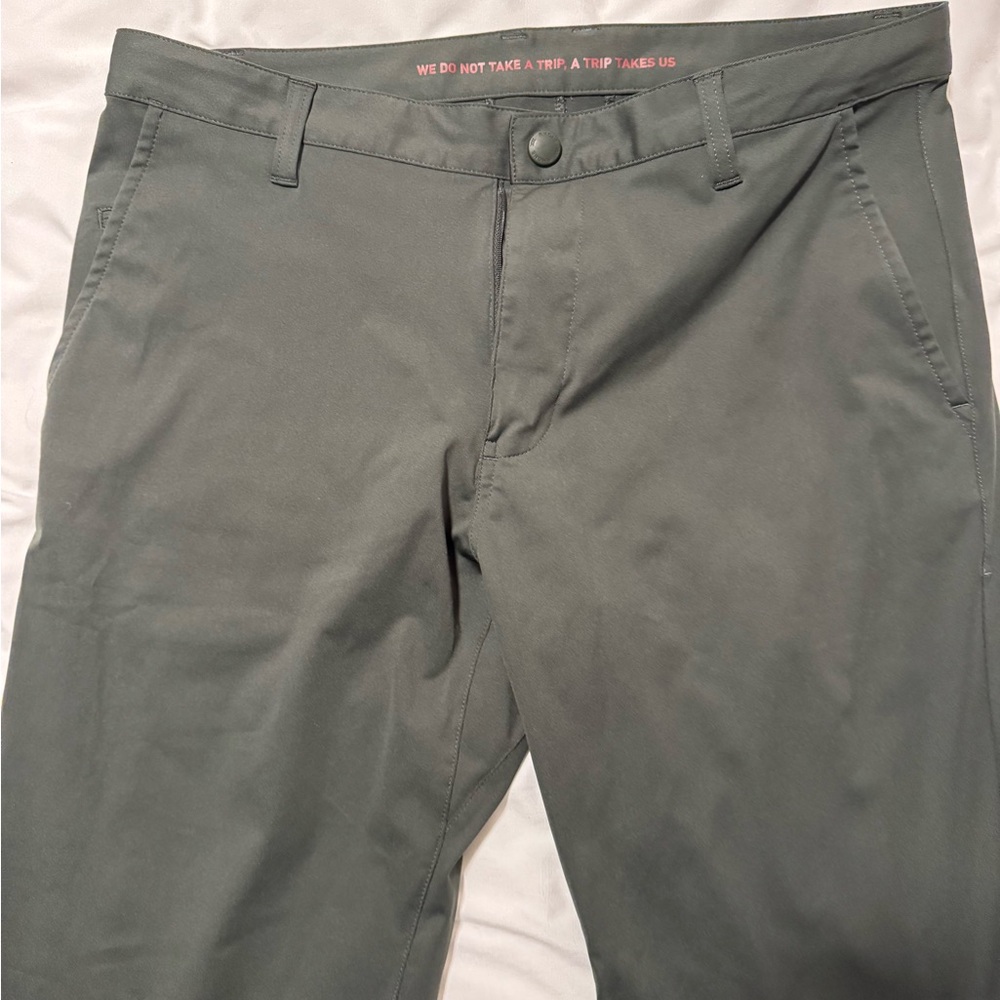 Rhone Men’s Commuter Slim Fit Pant Size 32
